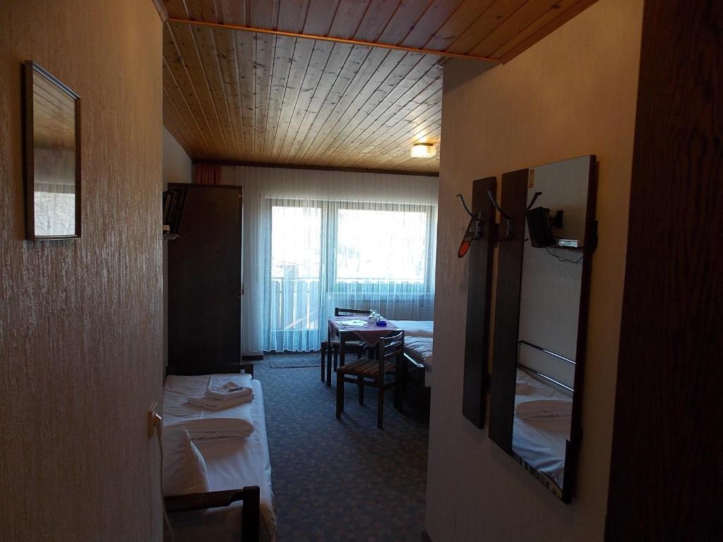 Gasthof Rhönperle Kothen  Oda fotoğraf